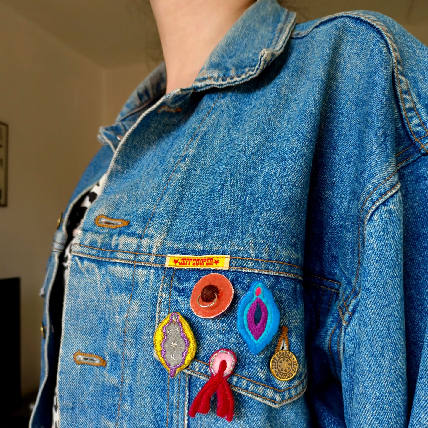 GRL PWR PINS